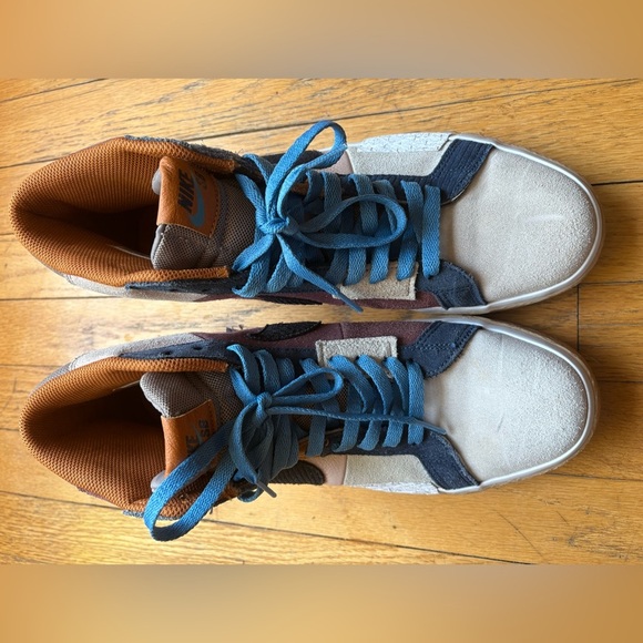 Nike ZOOM BLAZER MID PREMIUM SB 'MOSAIC PACK - DARK WINE - Picture 3 of 10